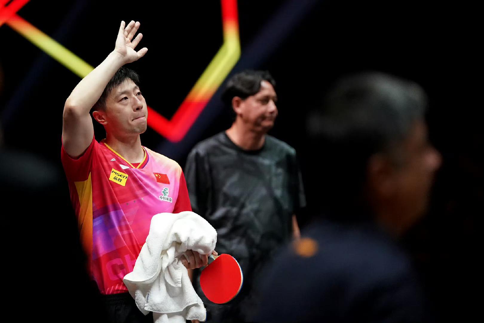 AYX-大坂直美重返赛场，比赛局势复杂首场状态出色，日本队观众沸腾！