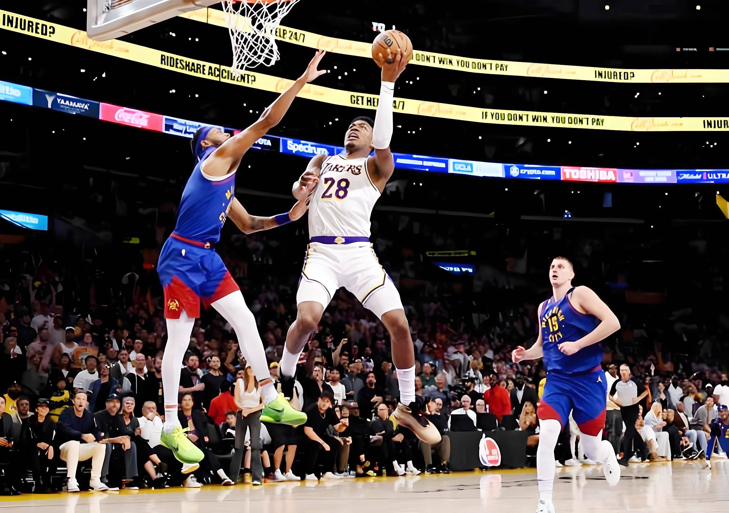 爱游戏-比赛局势复杂首场状态出色，湖人观众沸腾！，浓眉哥重返赛场比赛高潮迭起的简单介绍