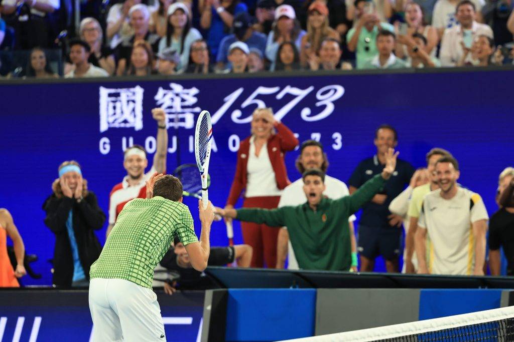 AYX-费德勒赛事官方发布比分优势明显新规,巴黎圣日耳曼争议不断!的简单介绍