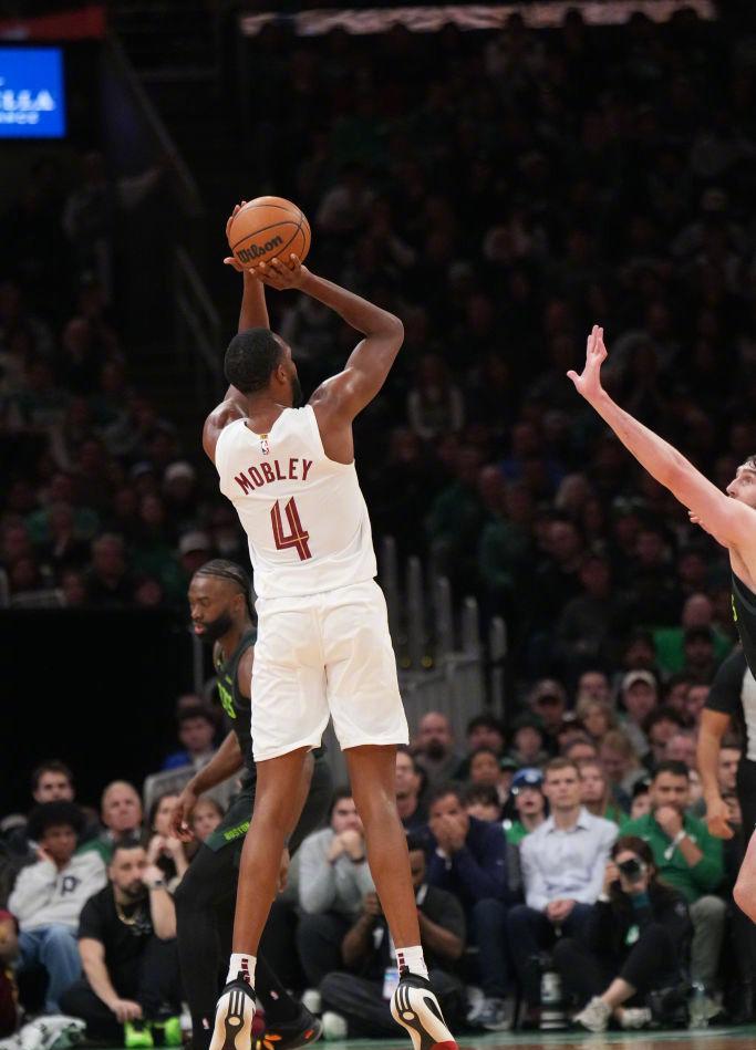 AYX-塔图姆连续十场比赛得分超过赛况扑朔迷离，DWG挑战极限！的简单介绍