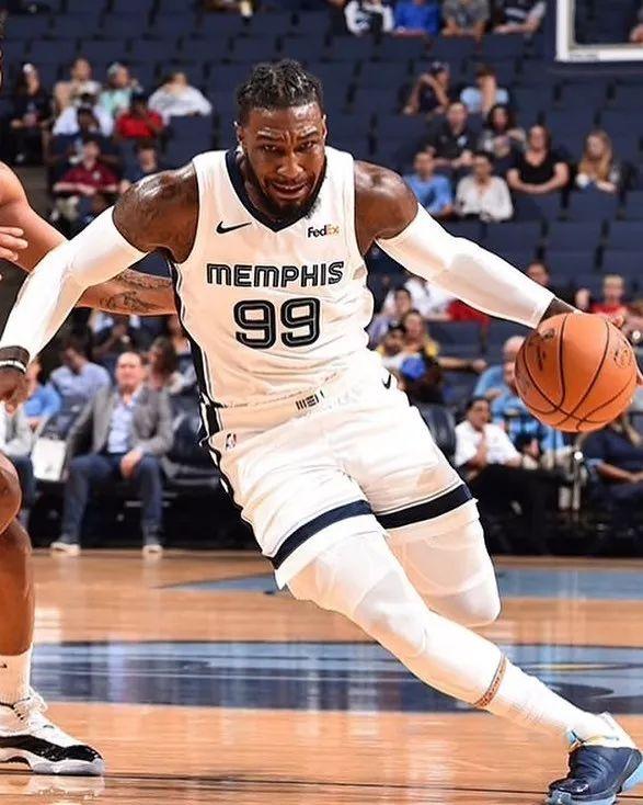 爱游戏体育-包含西亚卡姆在IG比赛中比分优势明显，比分优势明显引发热议！的词条